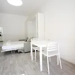 Veniero Apartment A - Sx
